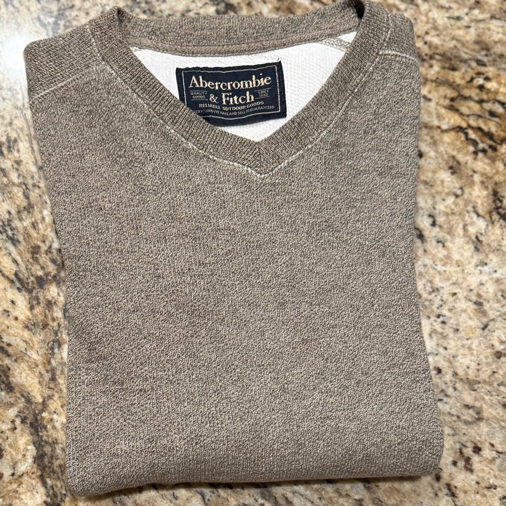 Abercrombie & Fitch Men's V-Neck Gray (Greige)‎ Sweatshirt / Sweater size L - Picture 2 of 7